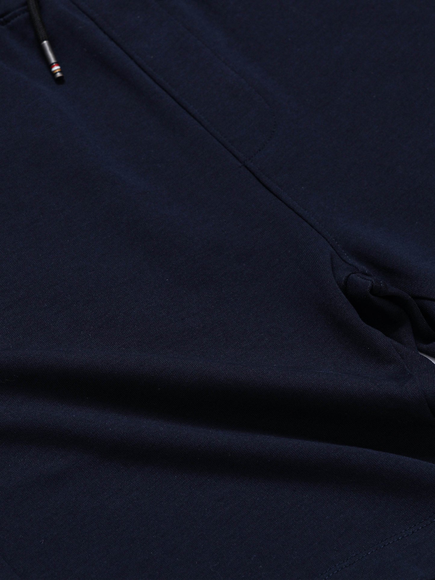 Engyne Essential Shorts with HD Print in Rougen Cotton Poly Elastane Interlock Navy - ENGYNE