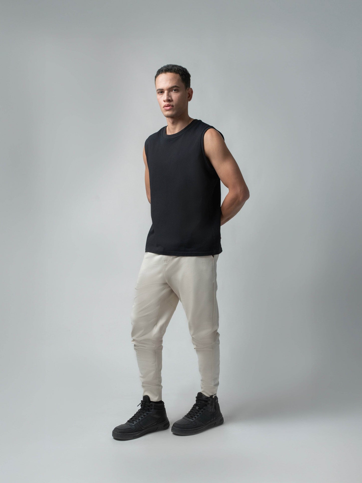 Rougen Cotton Elastane Loop Knit Jogger with Back Cut-and-Sew Beige - ENGYNE