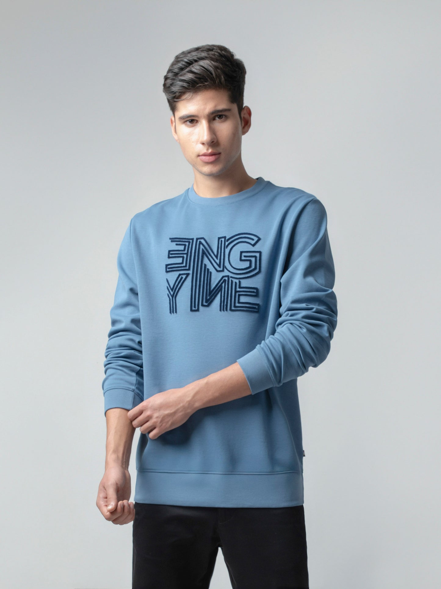 Long Sleeve Sweatshirt with 'Engyne' Embroidery Gasoline