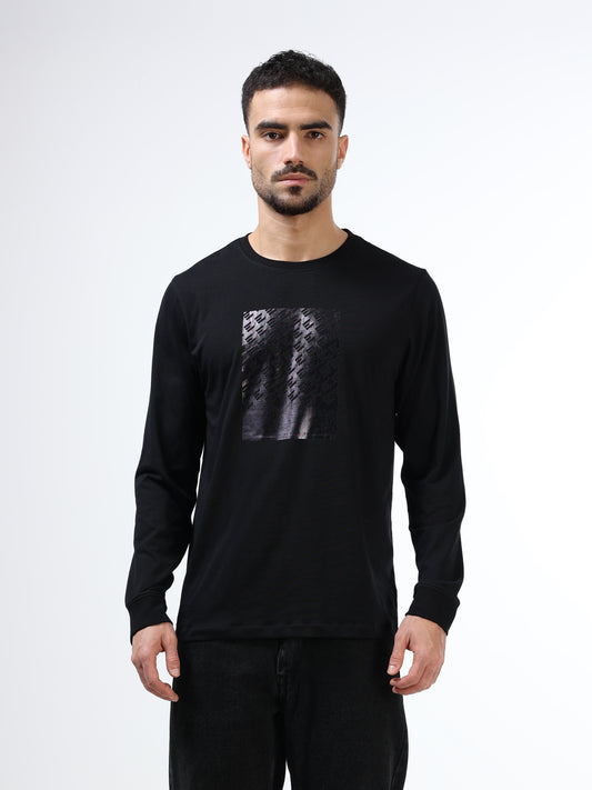 Men’s black tshirt