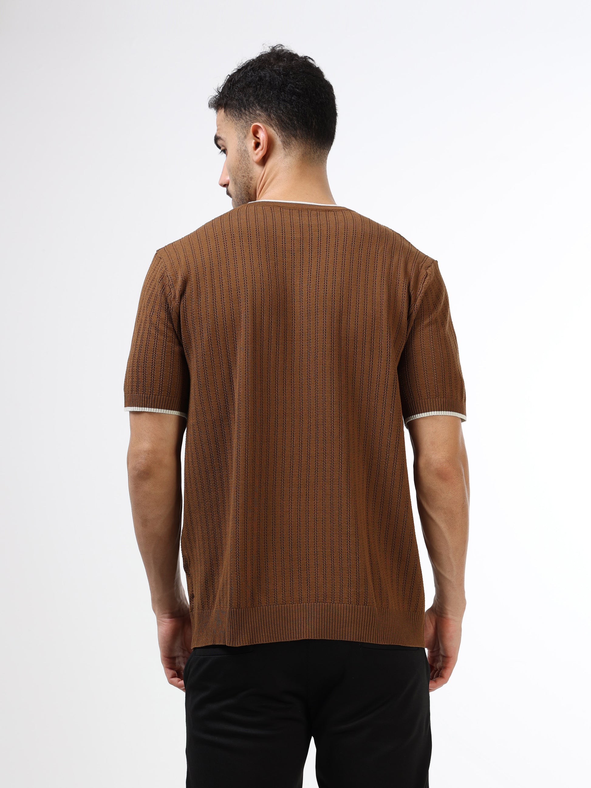Men’s brown polo tshirt