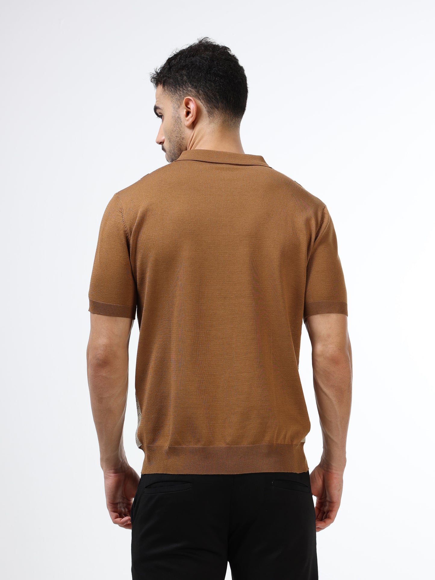 Men’s brown polo tshirt