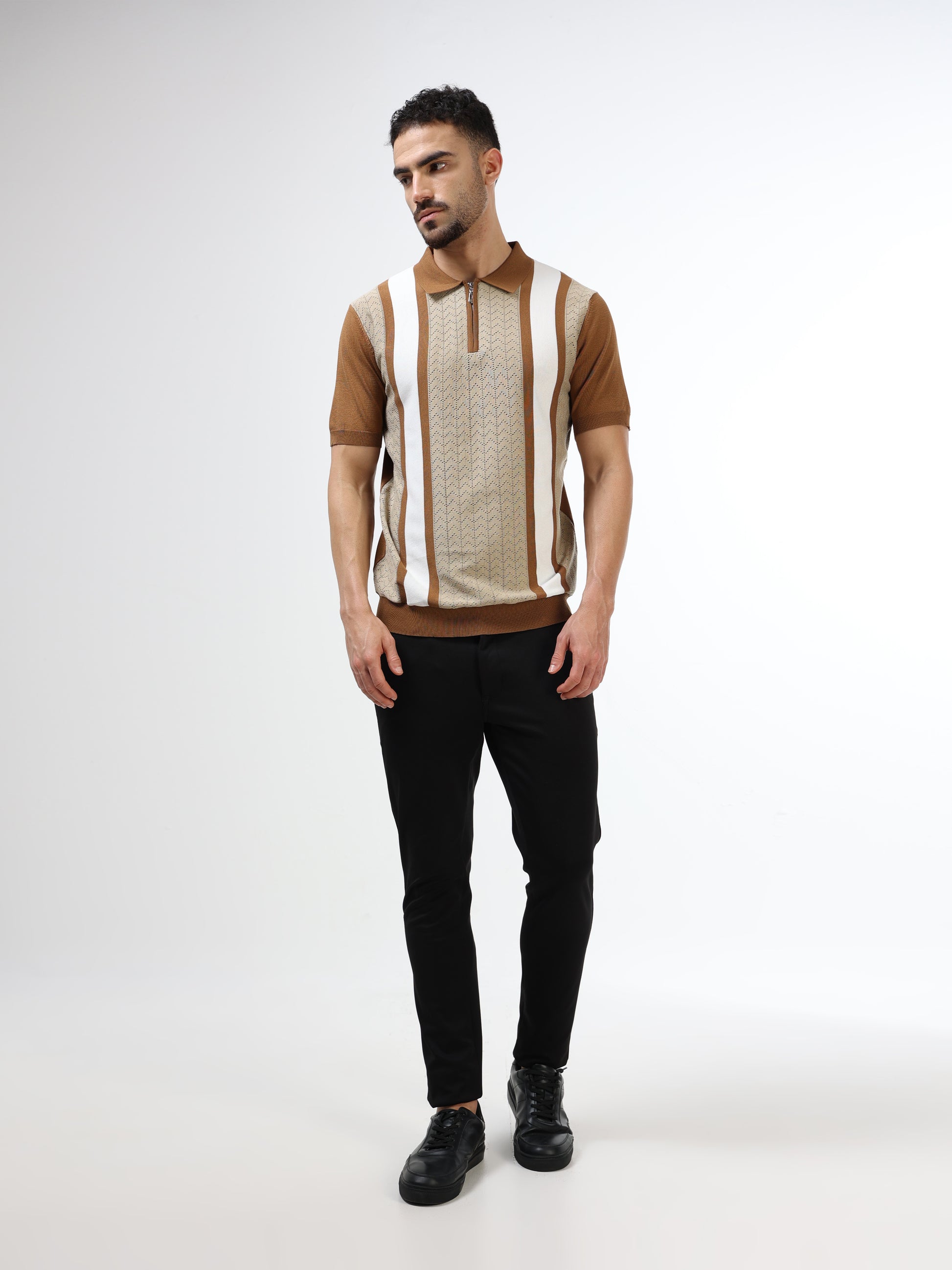 Men’s brown polo tshirt