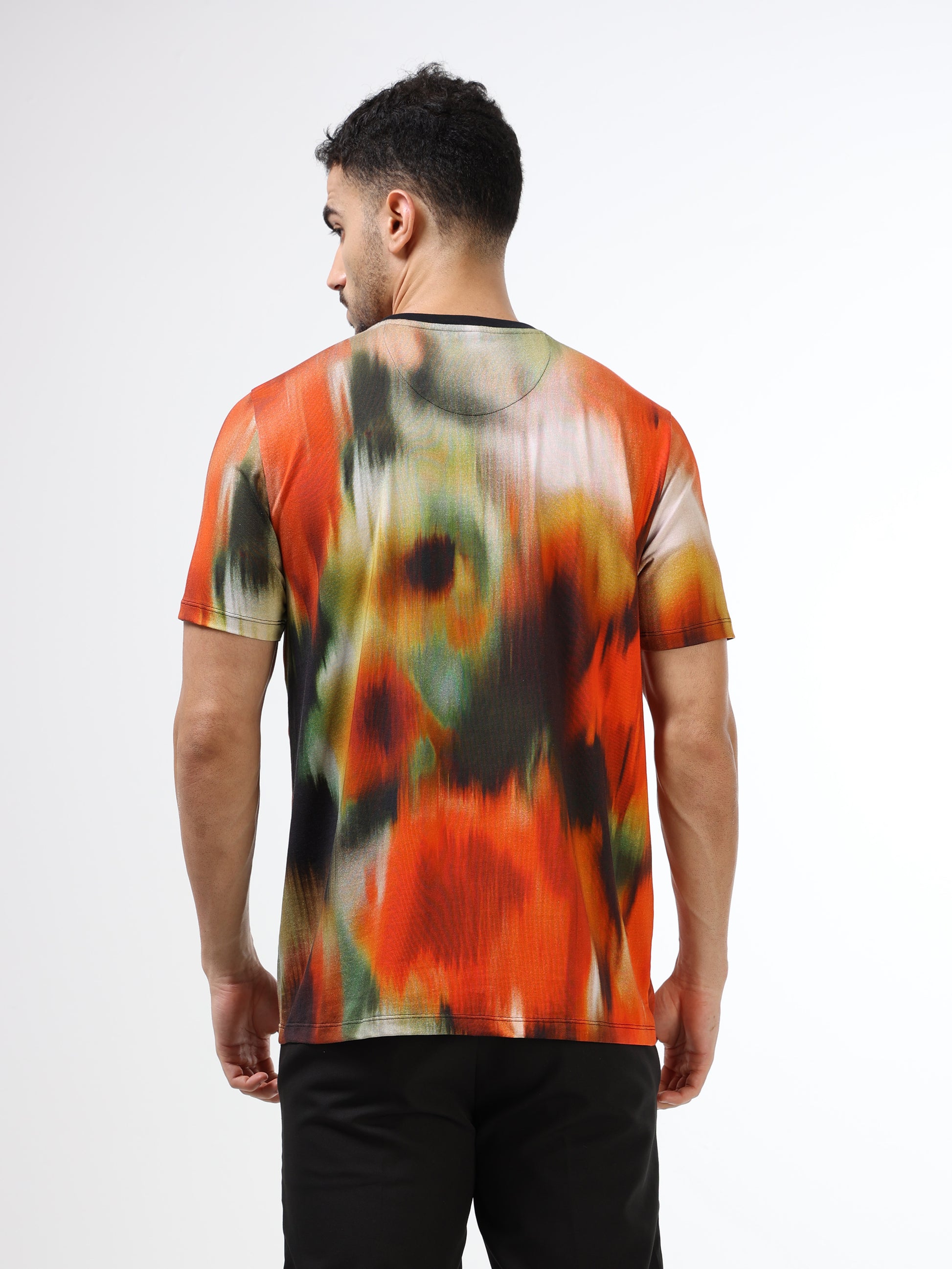 Men’s black t shirt