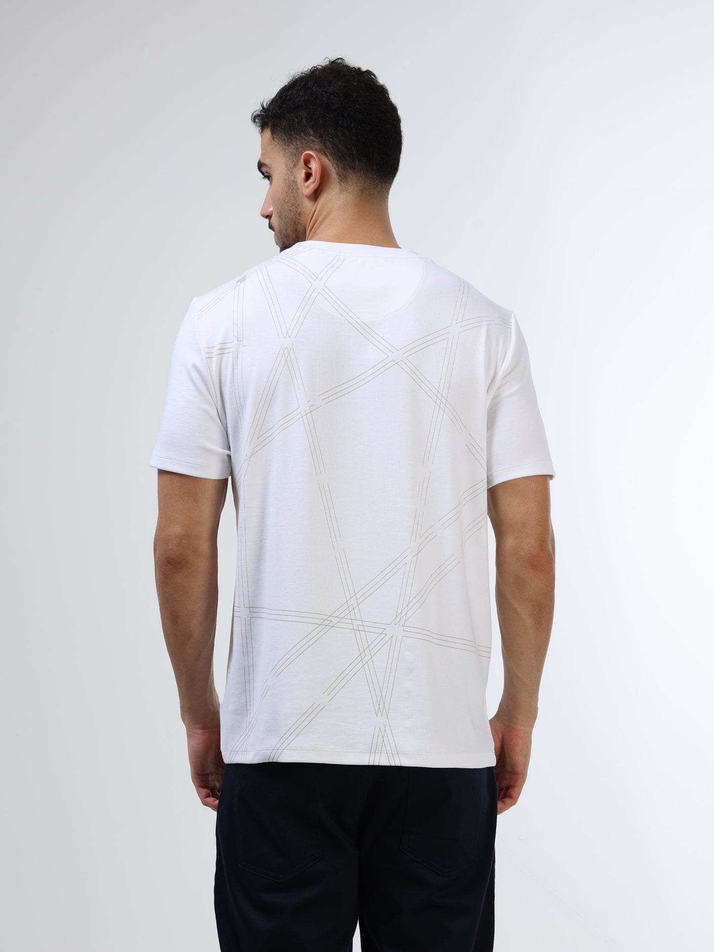 Men’s white t shirt