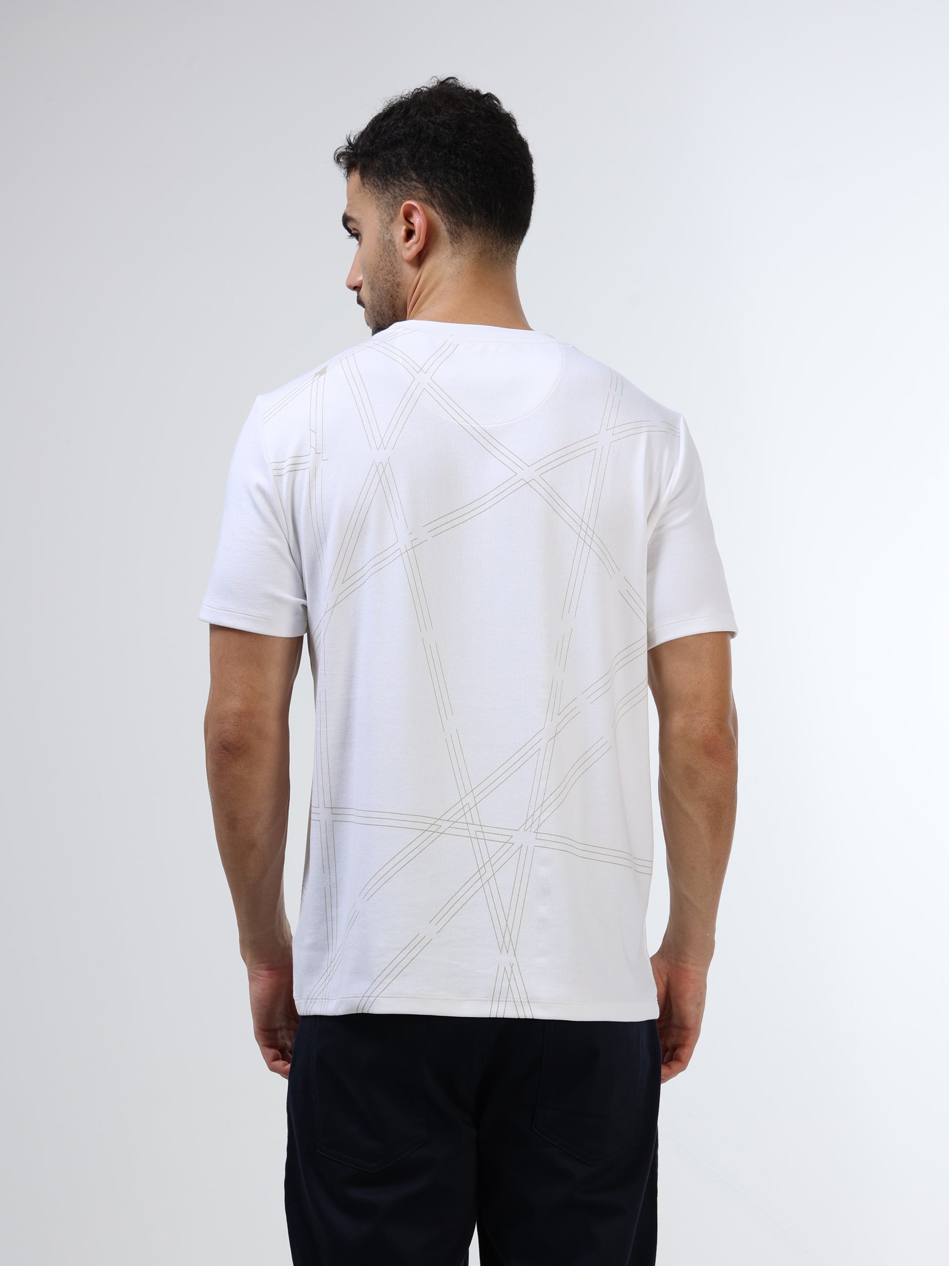 Men’s white t shirt