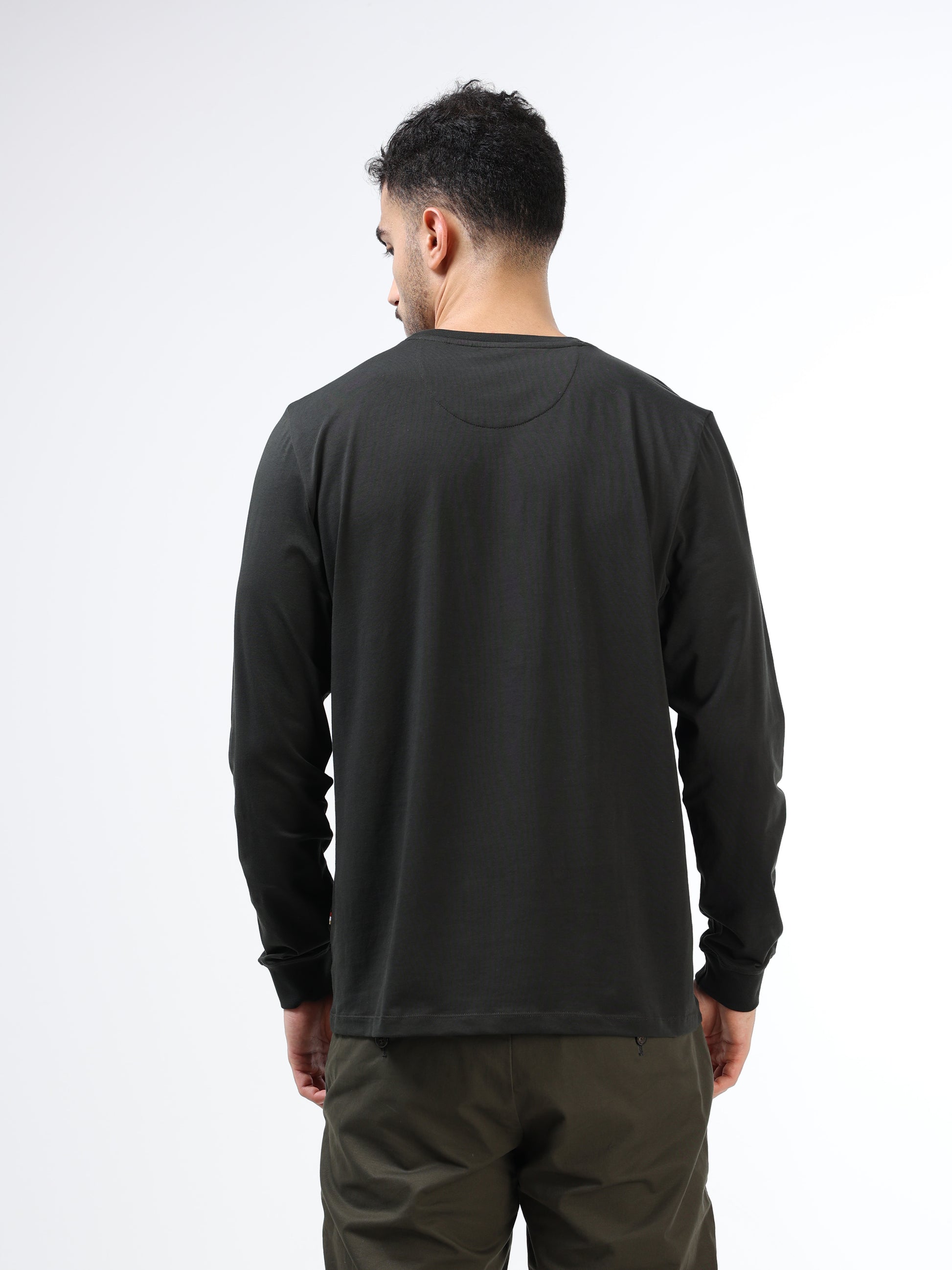 Men’s olive t-shirt