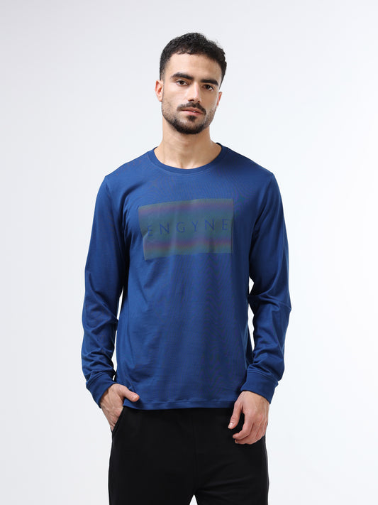 Men’s dark blue t-shirt