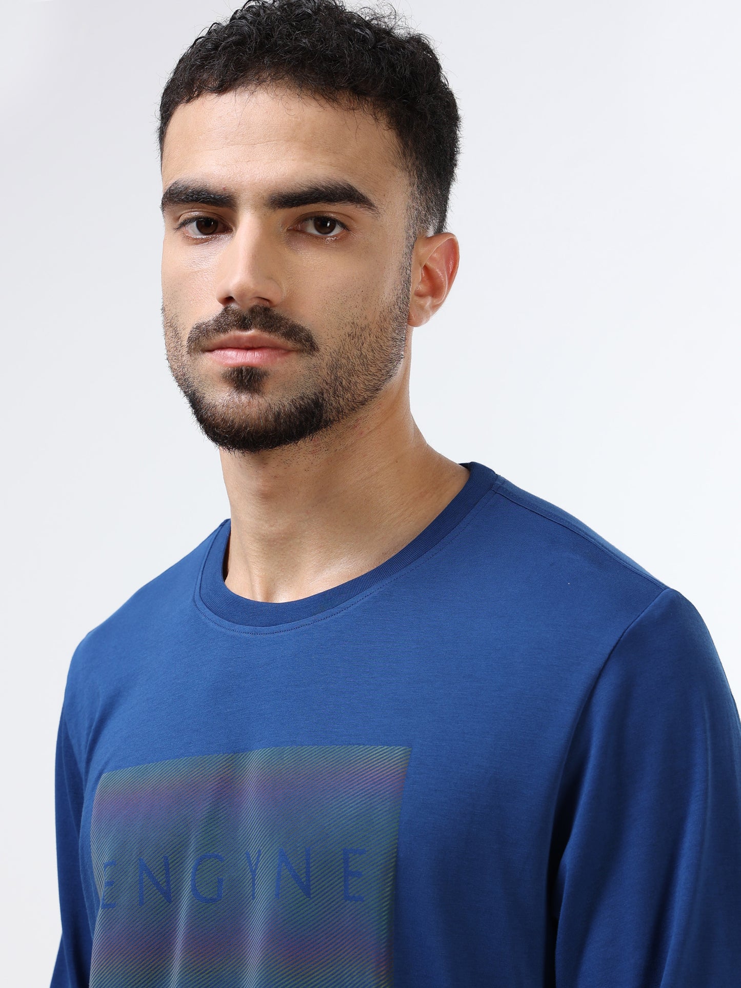 Men’s dark blue t-shirt