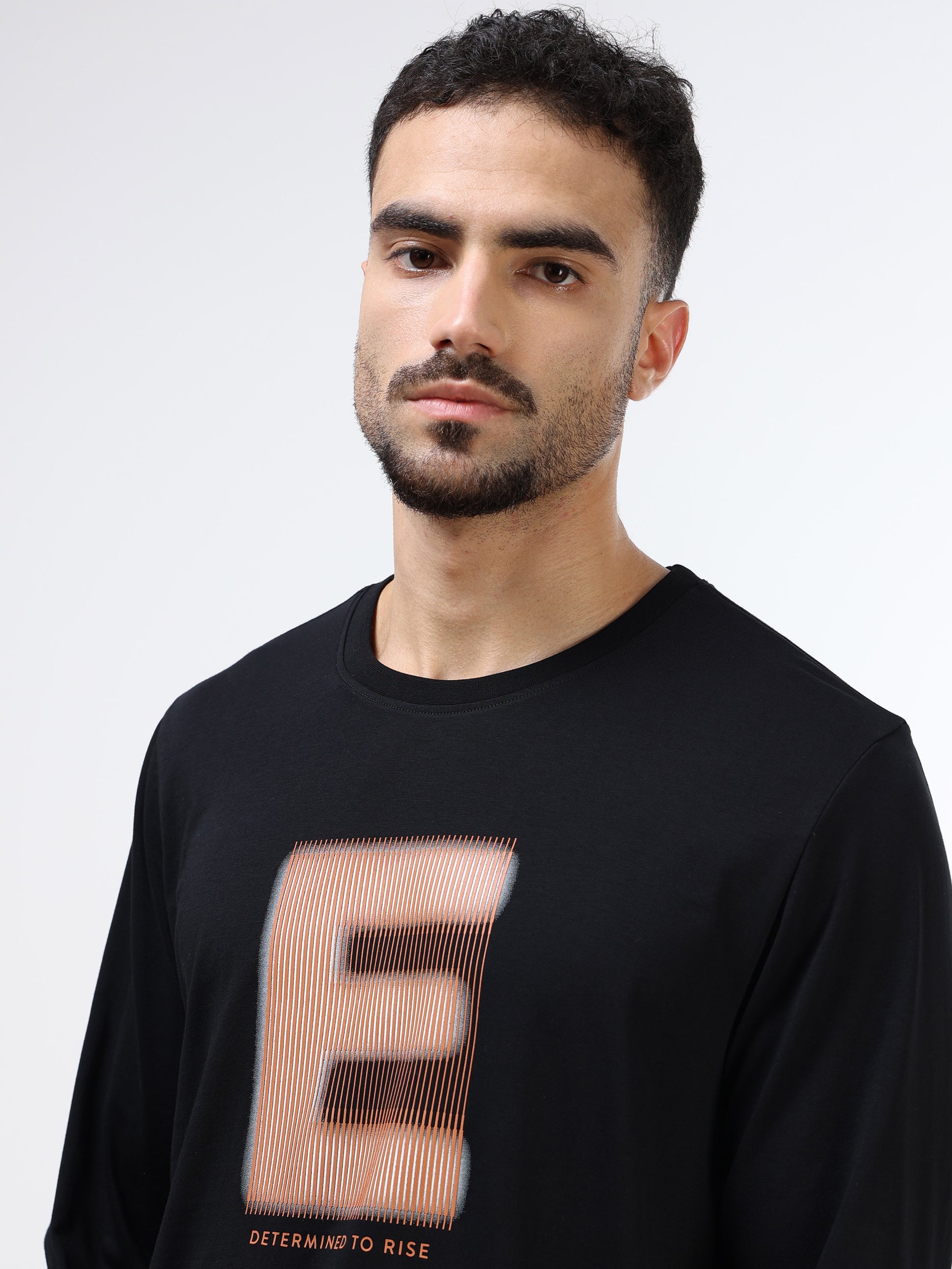 Men’s black tshirt