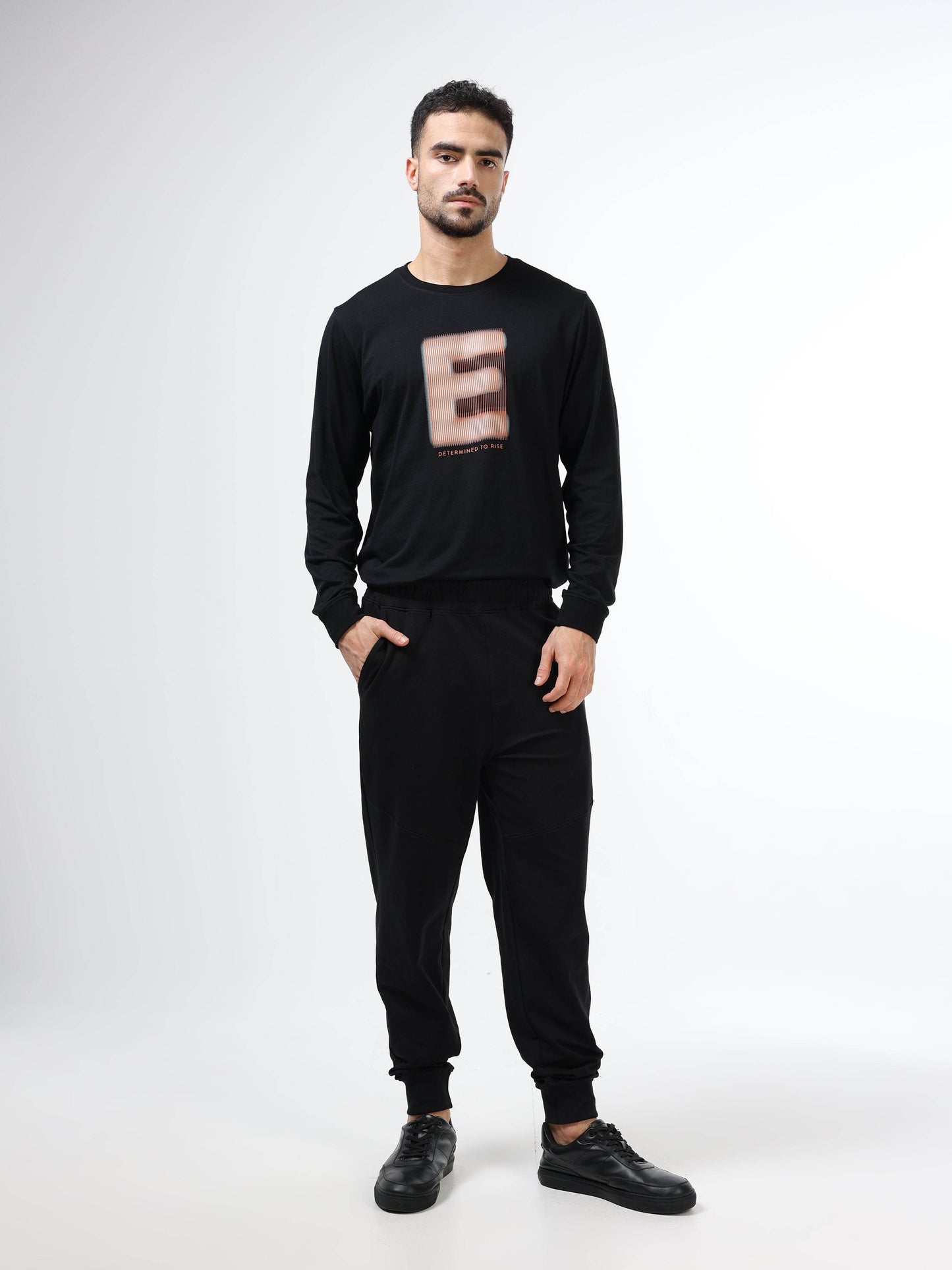 Engyne Iconic Emblem Tonal Jogger Black - ENGYNE