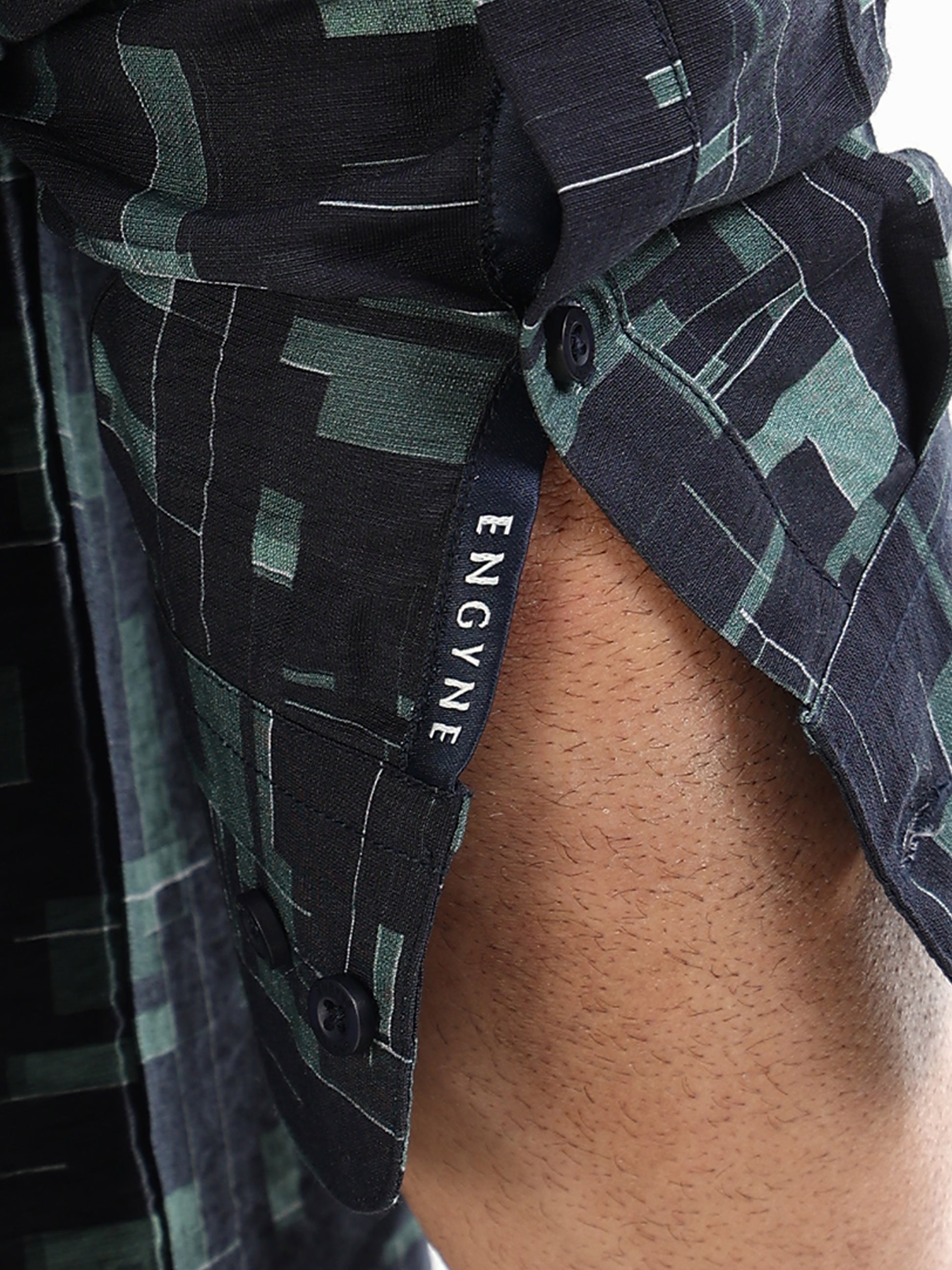 Men’s navy geometric shirt