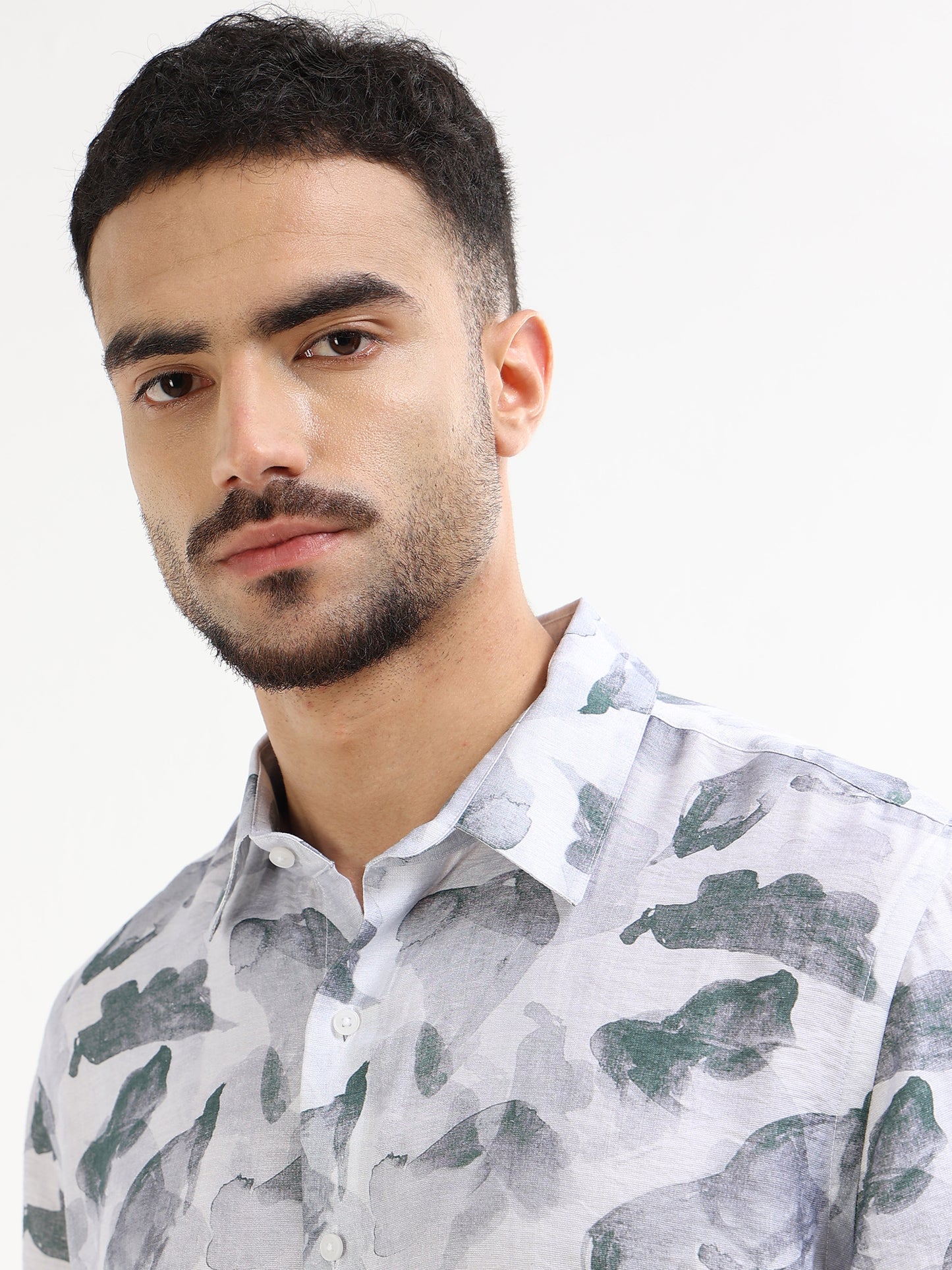 Blue floral full-sleeve men’s shirt