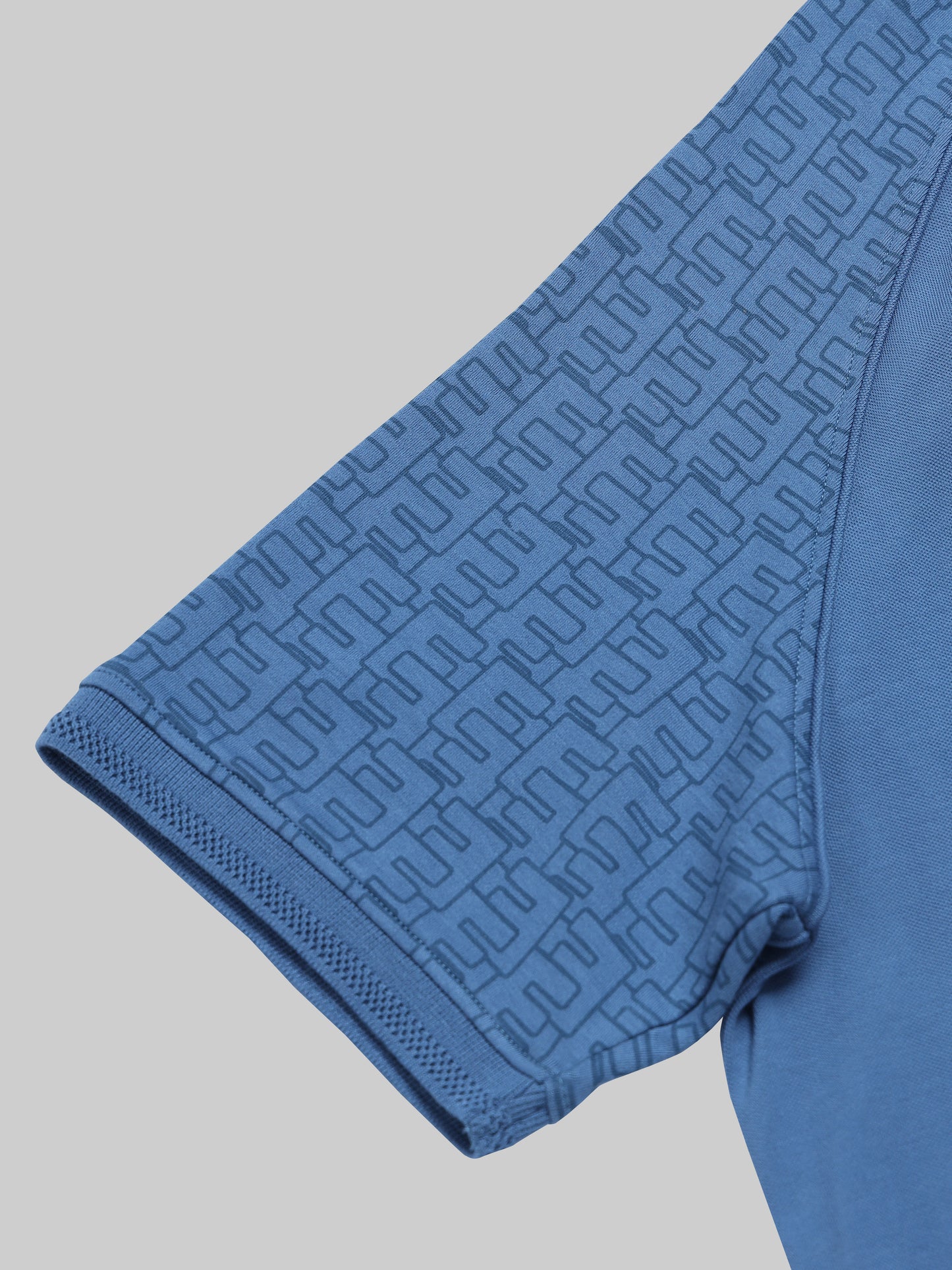 Men's sky blue polo t-shirt with printed raglan sleeves