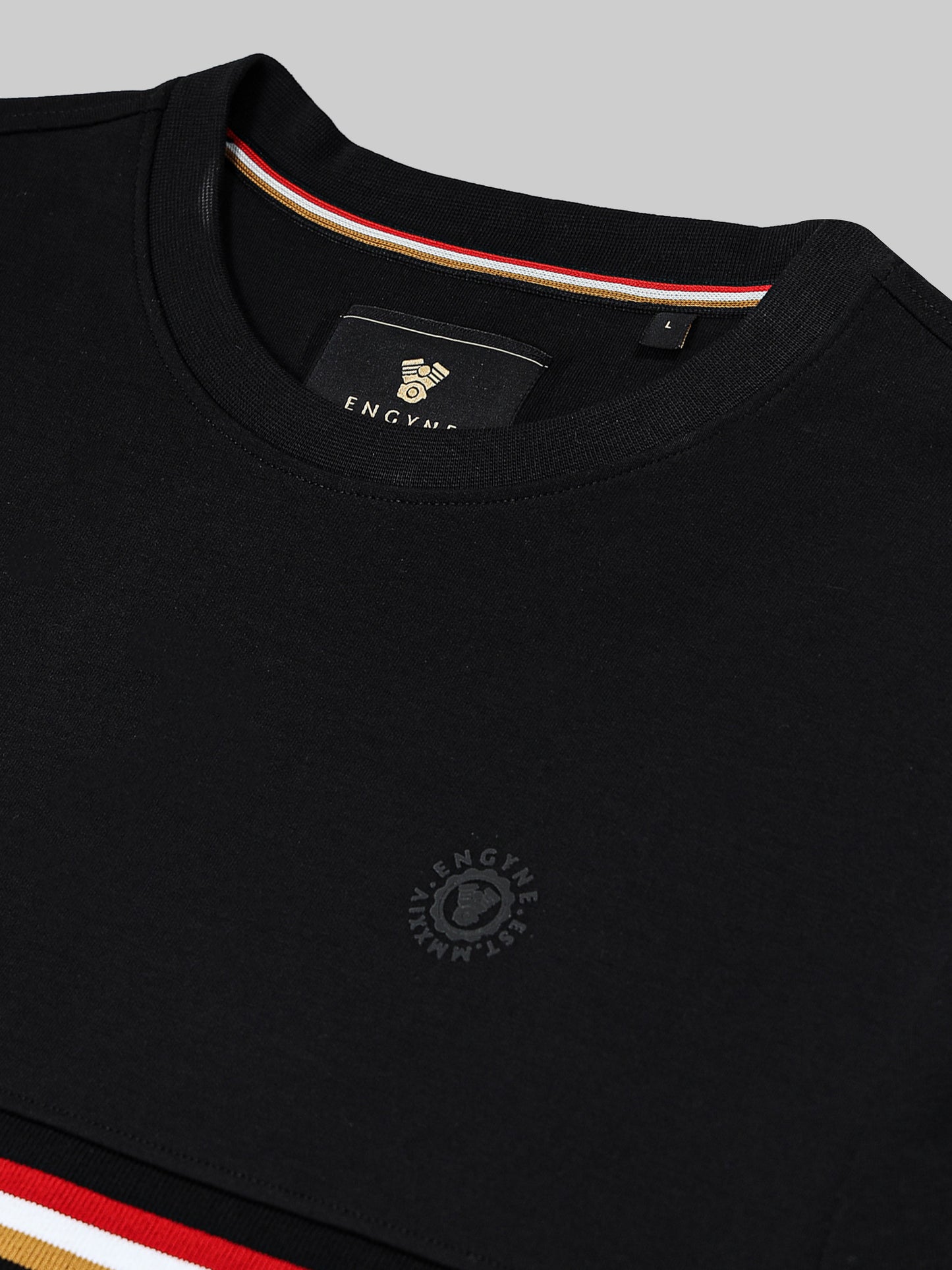 Crew Neck Sweatshirt with Two-Tone Cut-and-Sew and 4-Color Chest Rib Red