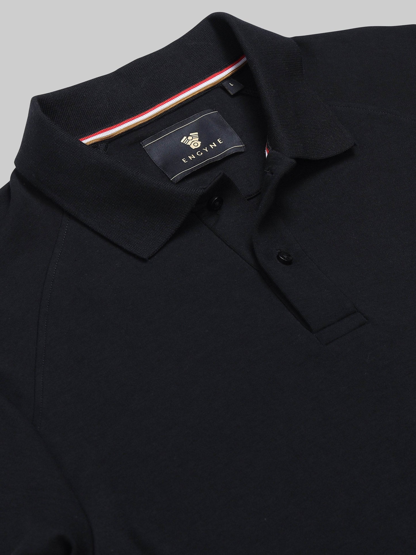 Engyne Metal Tab Raglan Polo Black - ENGYNE