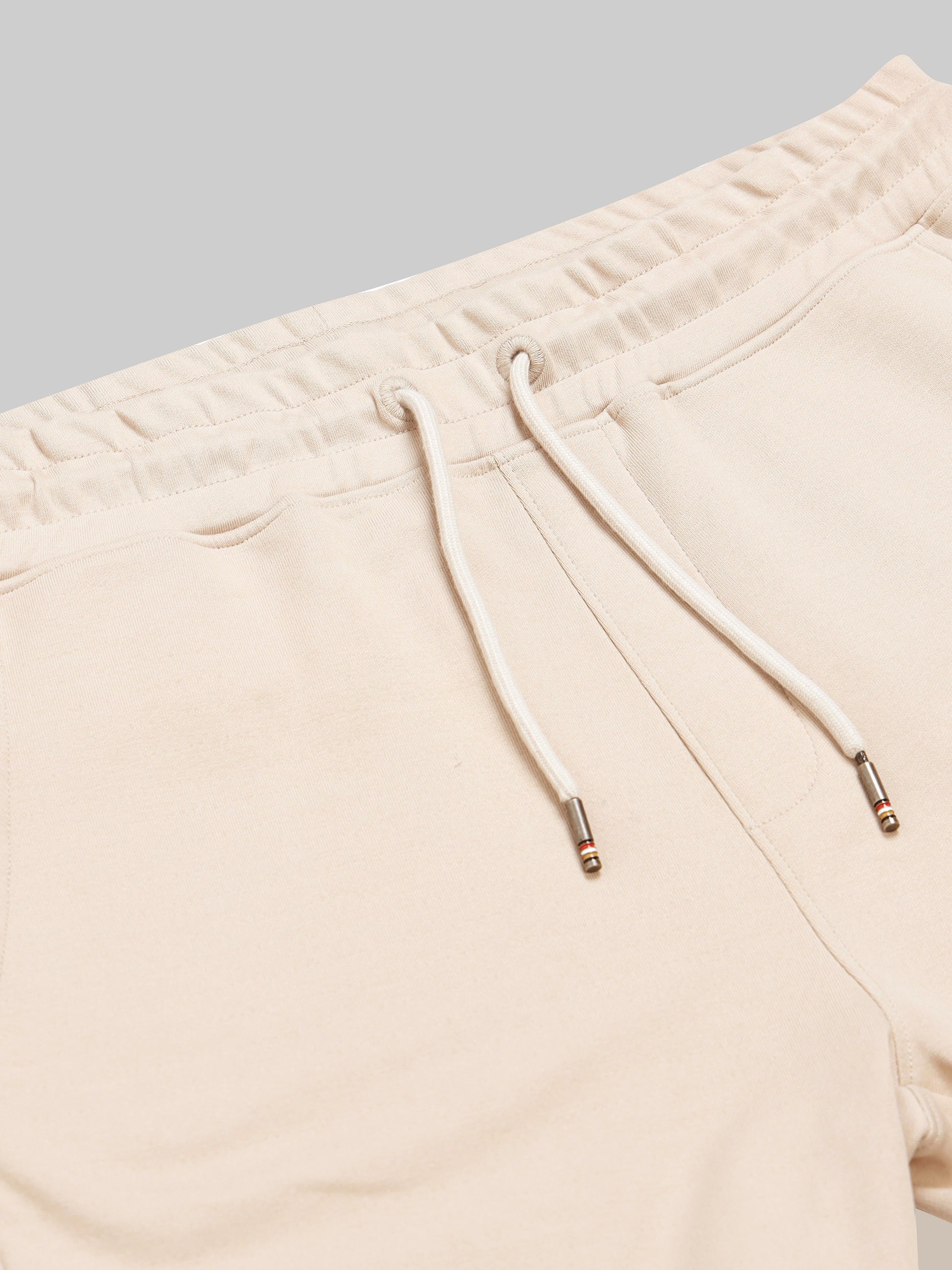 Men’s beige shorts