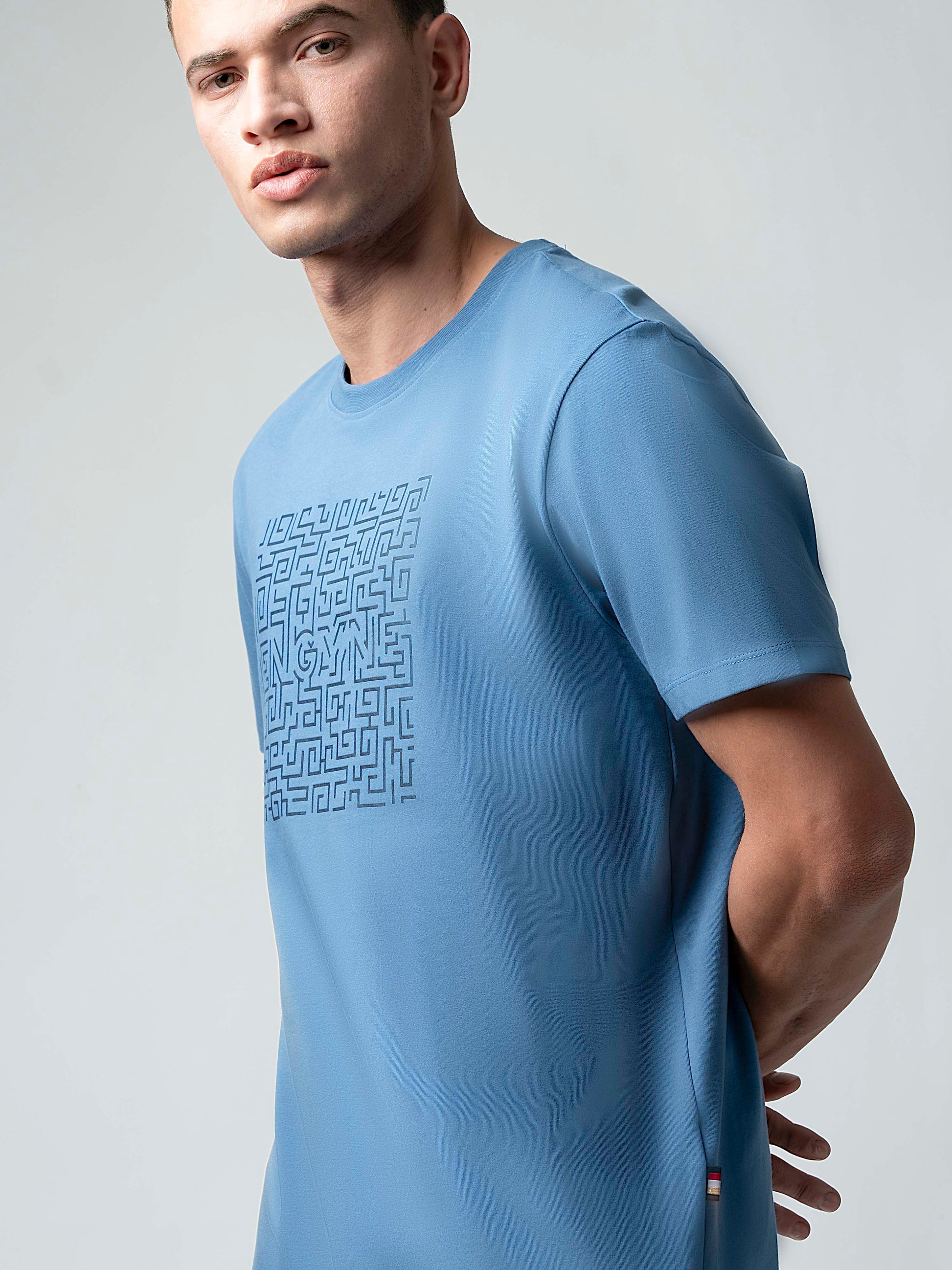 Rougen Cotton Lycra Light Gasoline Chest Print T Shirt For Men