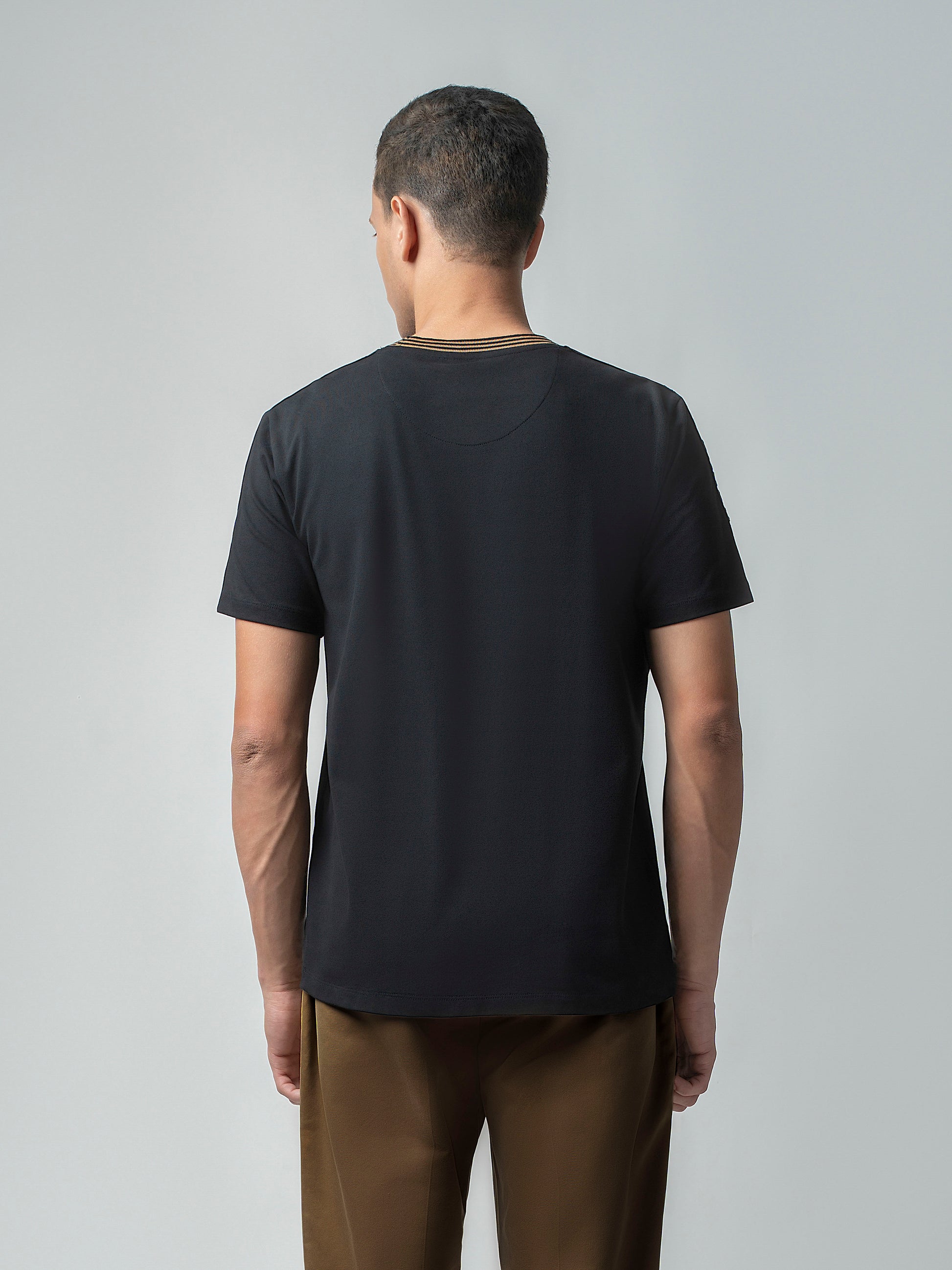 Rougen Cotton Lycra Woven Shoulder Tape Black Crew Neck T Shirt